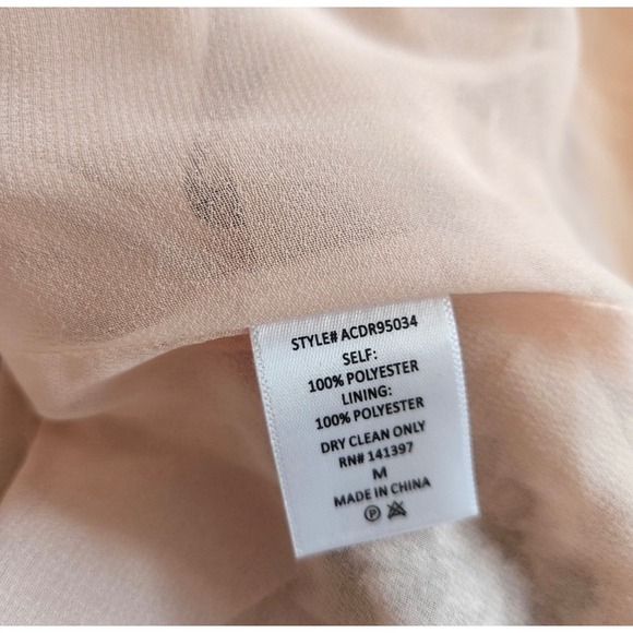 NWT Lulus ASTR The Label Blush Floral V-Neck Midi Dress With Flutter Sleeves - Picture 5 of 6